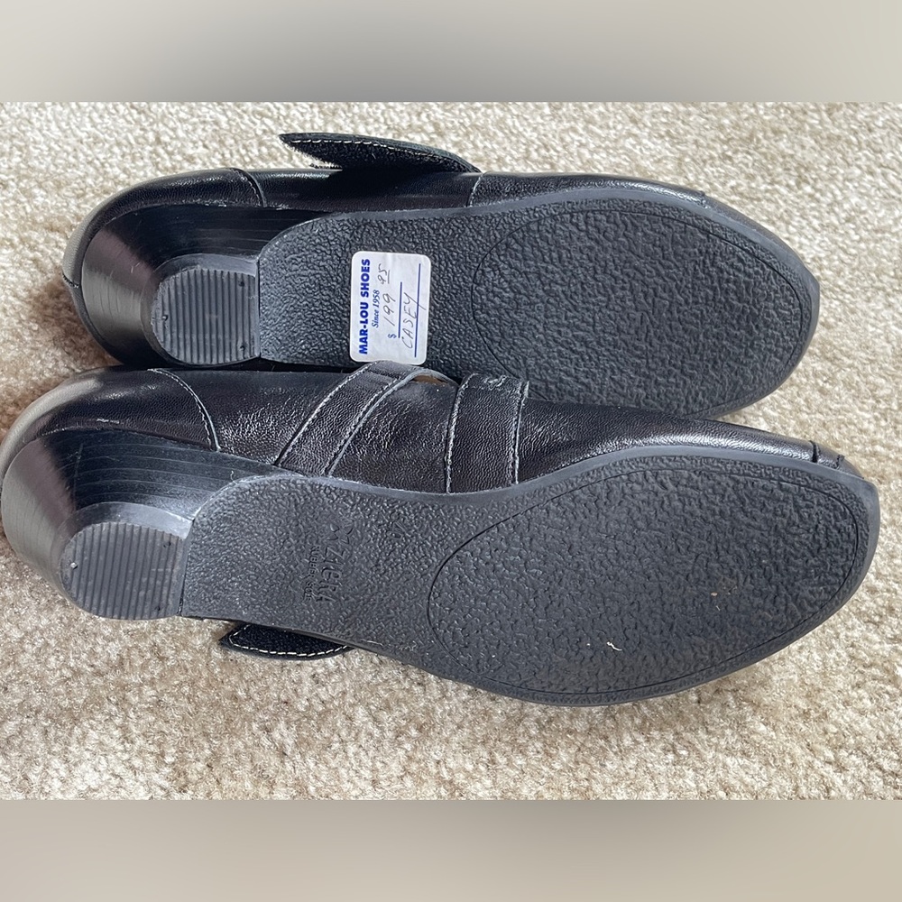 Ziera Casey Black Leather Mary Jane Shoes - Picture 5 of 7